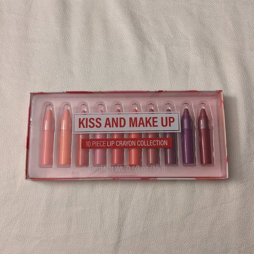 *NWT* KISS & MAKEUP LIP KIT